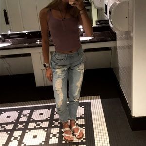 Hollister Jeans - Hollister ripped mom jeans Hollister Jeans - Hollister ripped mom jeans